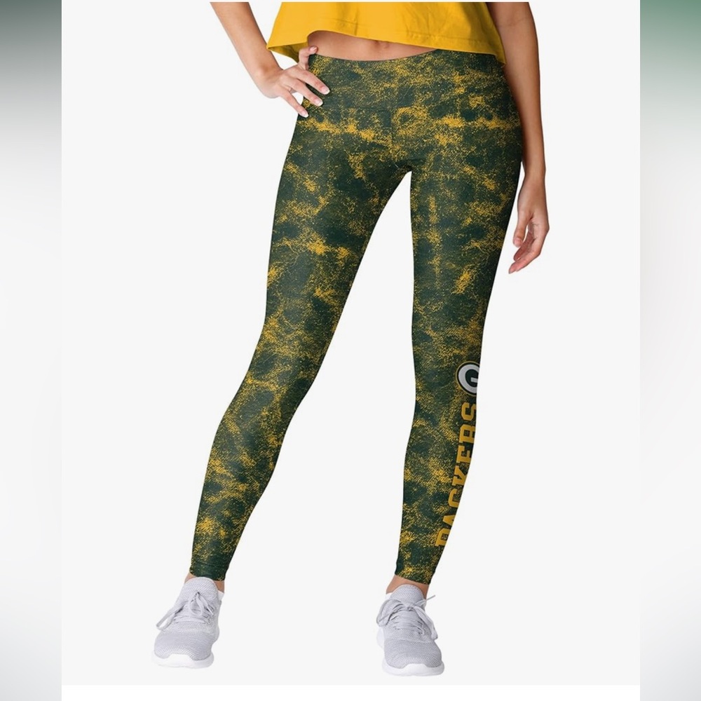 Green Bay Packers Football Women's Green and Yellow Leggings nwt
